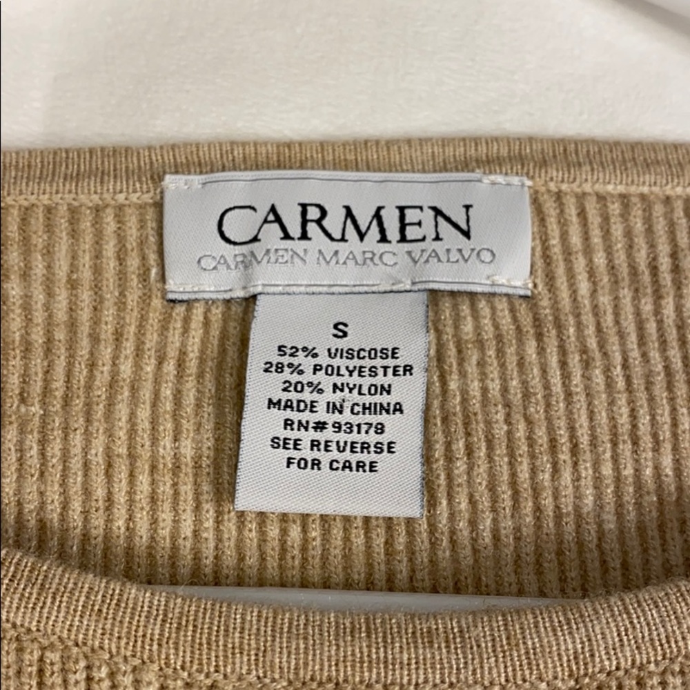 NWOT sweater with pearl detail - Picture 6 of 7